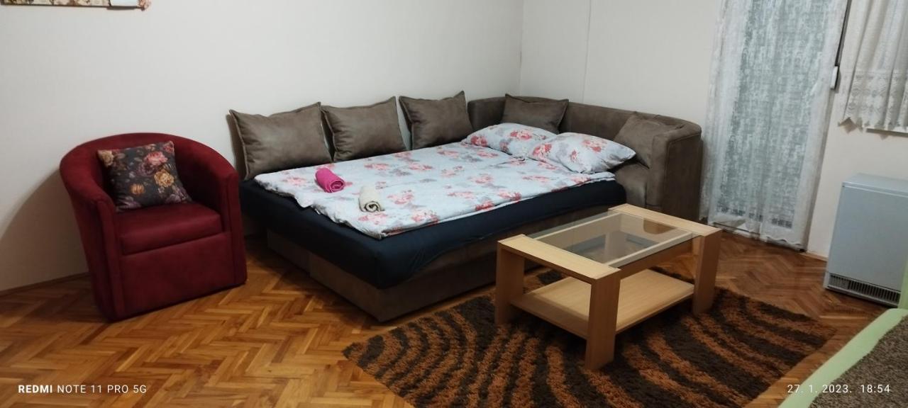 Apartman Lena Arandelovac Exterior photo